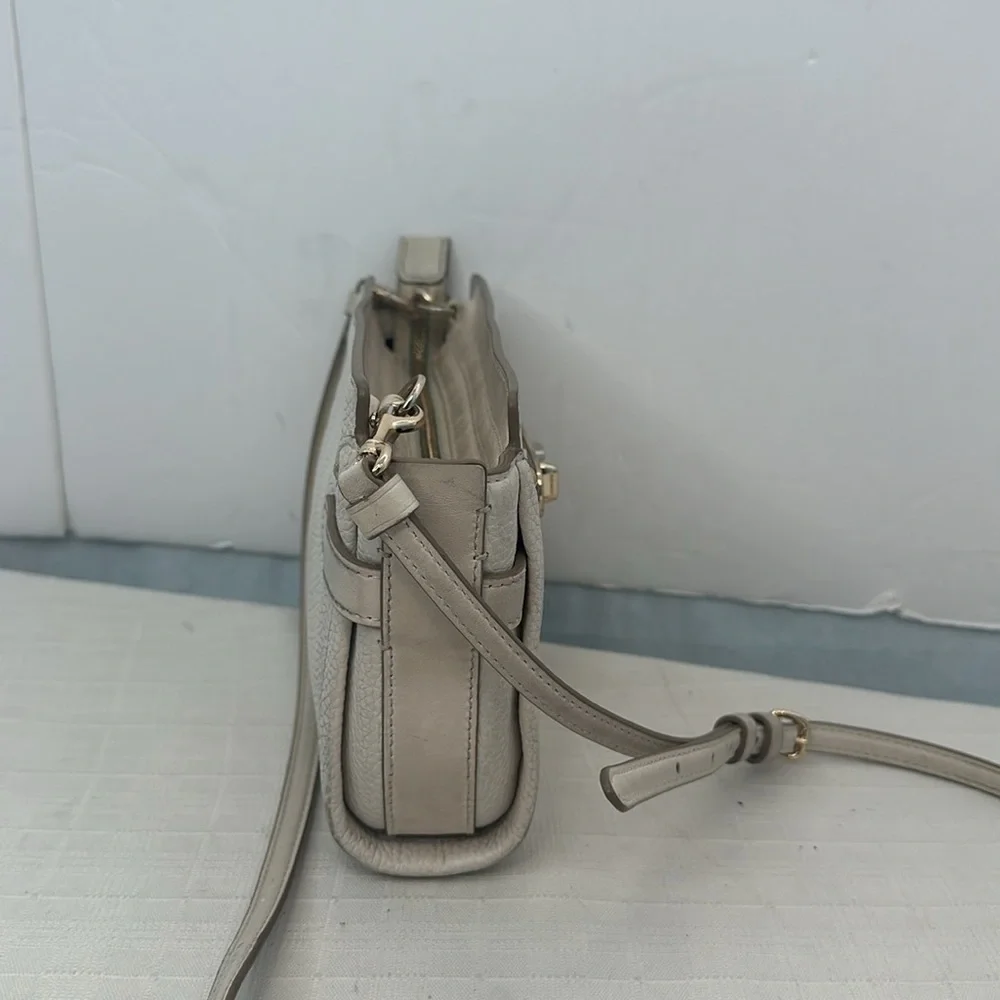 COACH Swagger Pebbled Leather Crossbody Bag Purse White Ivory Chalk 53032